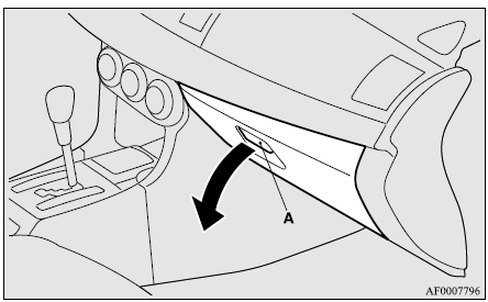 Mitsubishi Lancer. Espacios de almacenamiento 