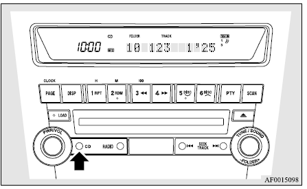 Mitsubishi Lancer. Radio AM/FM de sintonía electrónica y reproductor de CD (compatible con RBDS o MP3)