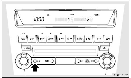 Mitsubishi Lancer. Radio AM/FM de sintonía electrónica y reproductor de CD (compatible con RBDS o MP3)