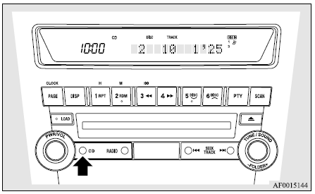 Mitsubishi Lancer. Radio AM/FM de sintonía electrónica con autocambiador de 6 CD (compatible con RBDS o MP3)