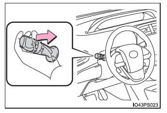 Toyota Prius. Funcionamiento de las luces y los limpiaparabrisas