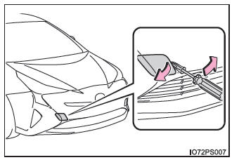 Toyota Prius. Pasos que deben realizarse en caso de emergencia