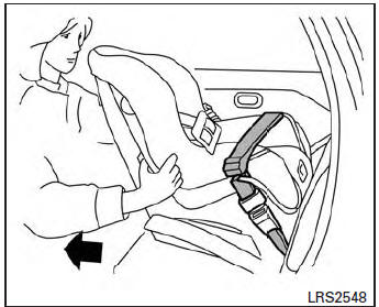 Nissan Tiida. Sistemas de sujeción para niños 